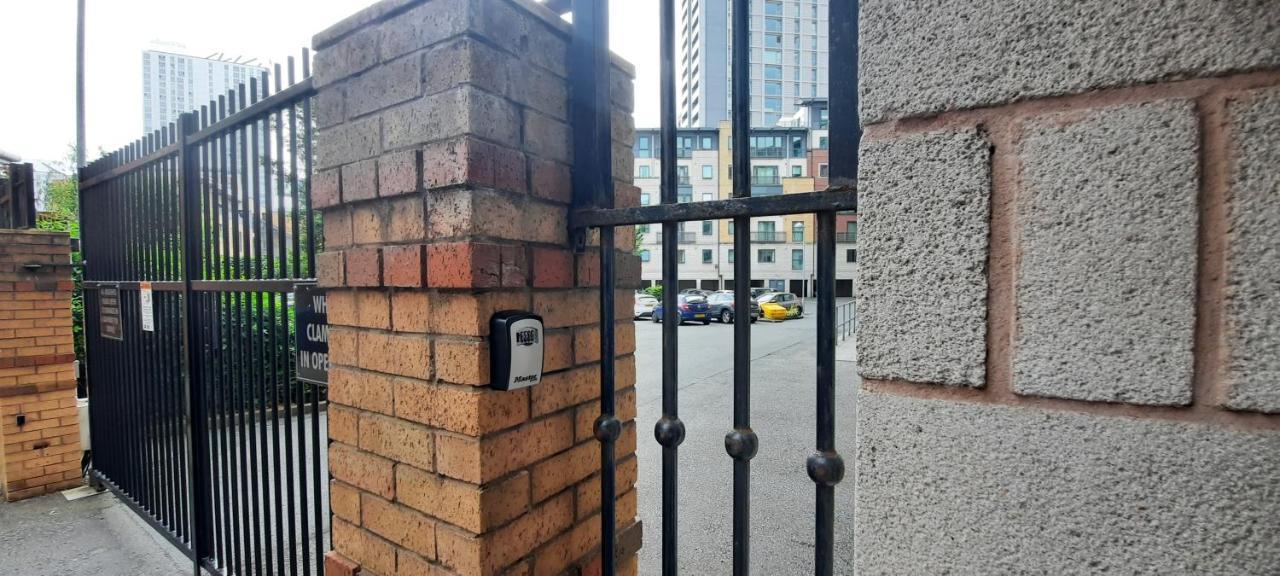 2-Bed Apartment Near City Centre Manchester Exterior photo
